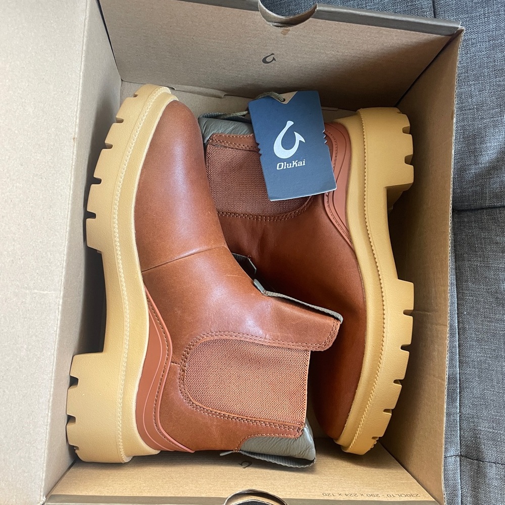 NEW OluKai Hehi Chelsea Boots Women's 5 - Picture 2 of 2